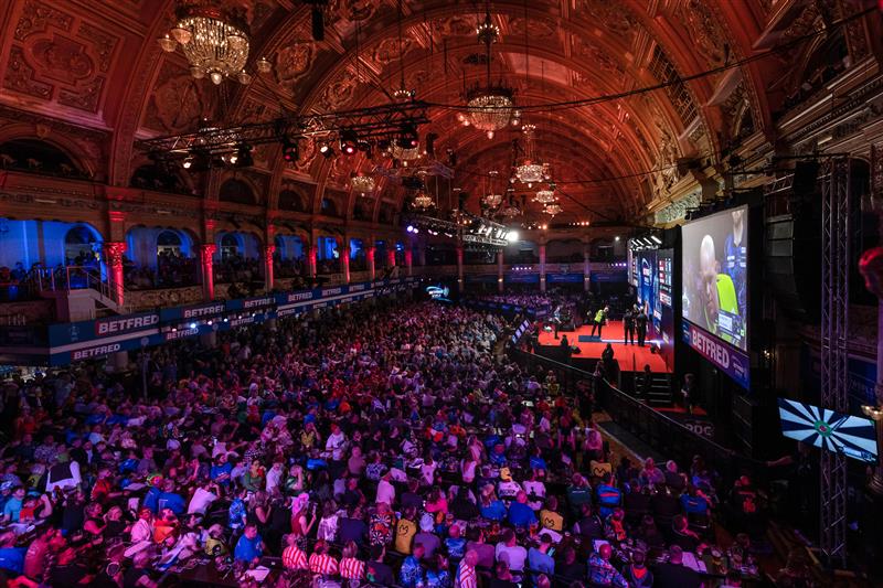Watch the 2025 Betfred World Matchplay Darts