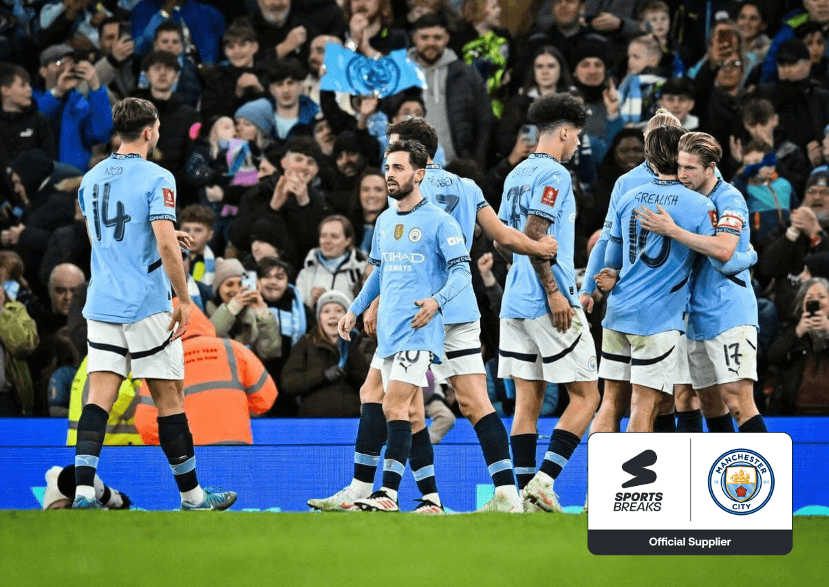 City players celebrating at Etihad Stadium.