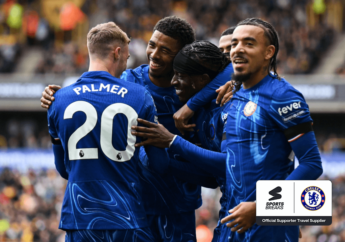 Chelsea FC players celebrating a goal.
